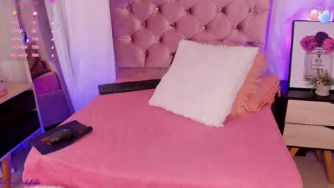 Juli online show from 02/12/25, 06:40