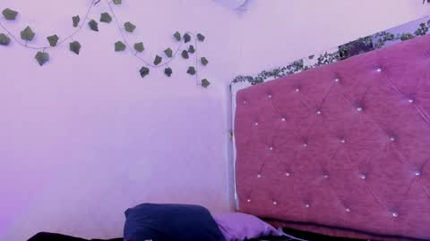 JulianaCarter online show from 04/30/26, 08:57