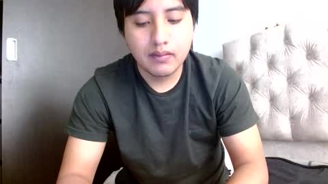 Snapshot of julianalvarez95 chatting on 05/11/26, 02:34 Julian online show from 05/11/26, 02:34