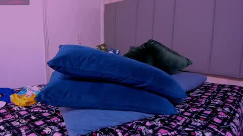 juli online show from 01/31/25, 05:30