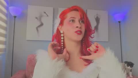 Juliana online show from 12/17/25, 06:36