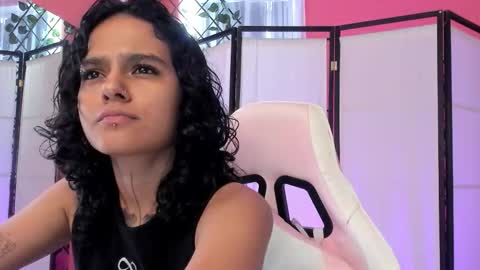 julianne_7 online show from 02/10/26, 08:24