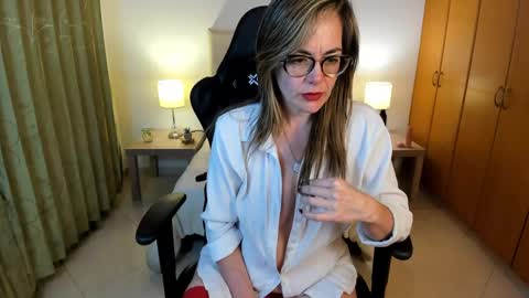 Fernanda online show from 01/25/25, 03:19