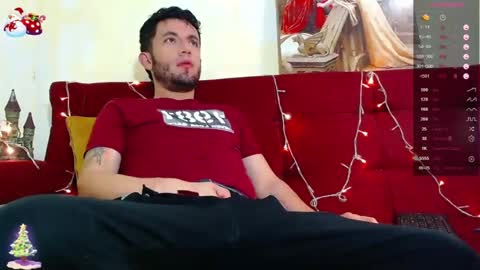 Call me  Juliano independent model online show from 12/31/24, 03:55