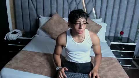 Julian online show from 07/17/26, 08:35