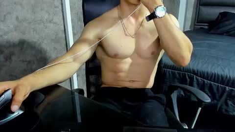 Julian online show from 10/10/25, 11:26