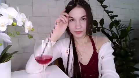 Snapshot of juliaorgasm chatting on 02/27/26, 03:34 Julia online show from 02/27/26, 03:34