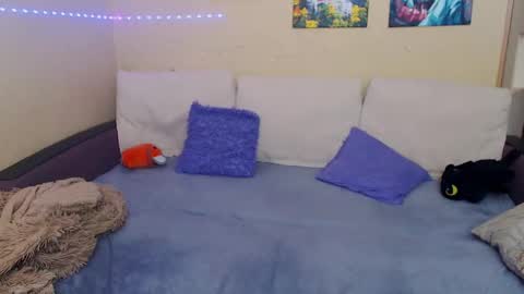 Jul online show from 02/25/25, 07:09