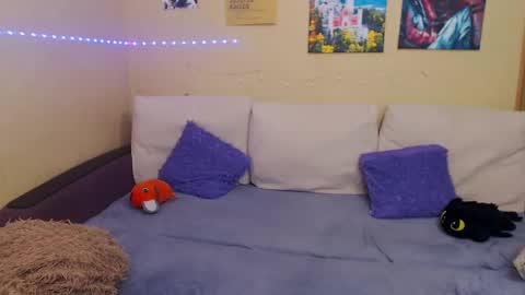 Jul online show from 03/03/25, 03:09