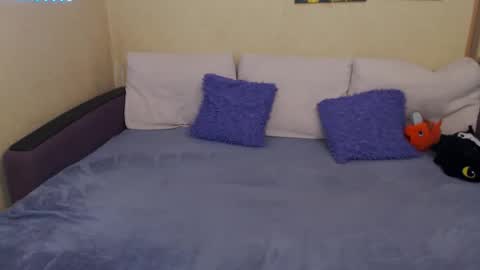 Jul online show from 10/09/25, 02:37