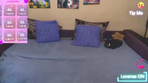 Snapshot of juliasane_ chatting on 05/03/26, 02:01 Jul online show from 05/03/26, 02:01