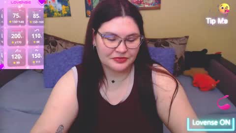 Snapshot of juliasane_ chatting on 05/18/26, 07:31 Jul online show from 05/18/26, 07:31
