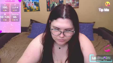Snapshot of juliasane_ chatting on 05/31/26, 03:08 Jul online show from 05/31/26, 03:08