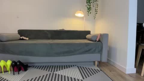 Snapshot of juliashka chatting on 09/20/25, 08:32 Julia online show from 09/20/25, 08:32