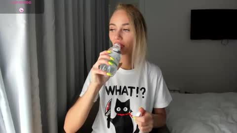 Yulya online show from 02/06/26, 03:00