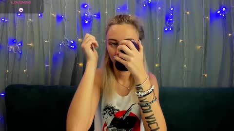 Yulya online show from 03/18/26, 02:58