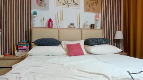 Julia online show from 02/21/26, 06:25