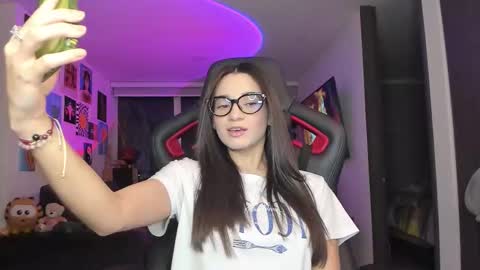 Jeimy Help me to reach 100 thumbs up online show from 02/09/26, 12:58