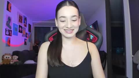 Jeimy Help me to reach 100 thumbs up online show from 03/19/26, 12:58