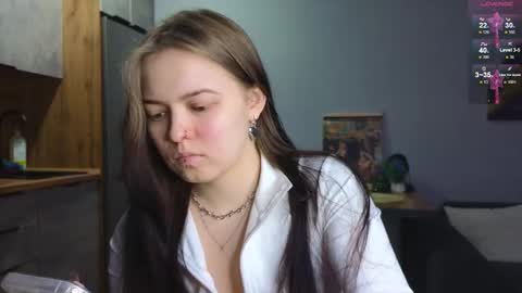 Snapshot of julidropp chatting on 01/22/25, 07:03 julidropp online show from 01/22/25, 07:03