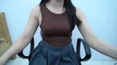 julie9x online show from 09/17/25, 12:23