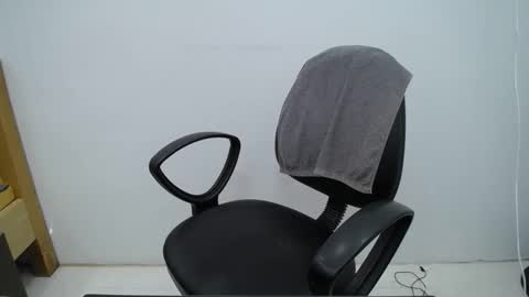 julie9x online show from 10/03/25, 09:34