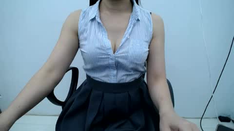 julie9x online show from 07/18/26, 10:24