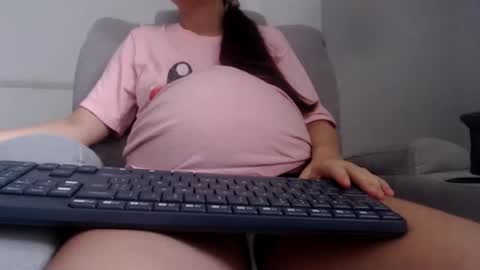 Julie bunny online show from 04/22/26, 11:34