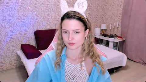 Snapshot of julie_flores chatting on 12/21/24, 06:55 Julie online show from 12/21/24, 06:55