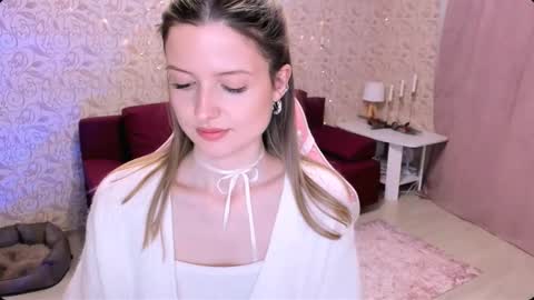 Snapshot of julie_flores chatting on 12/30/24, 06:27 Julie online show from 12/30/24, 06:27