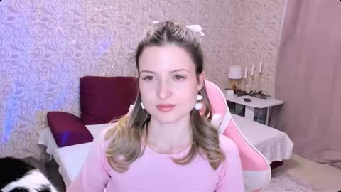 Snapshot of julie_flores chatting on 12/31/24, 07:40 Julie online show from 12/31/24, 07:40