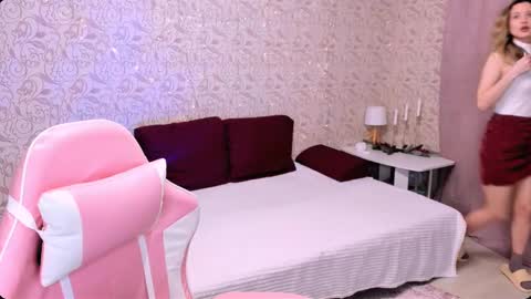 Snapshot of julie_flores chatting on 01/05/25, 04:16 Julie online show from 01/05/25, 04:16