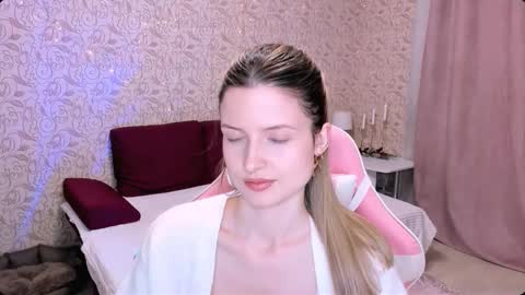 Snapshot of julie_flores chatting on 01/15/25, 05:58 Julie online show from 01/15/25, 05:58