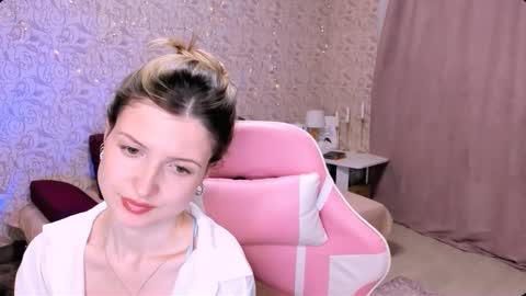 Snapshot of julie_flores chatting on 02/23/25, 03:29 Julie online show from 02/23/25, 03:29