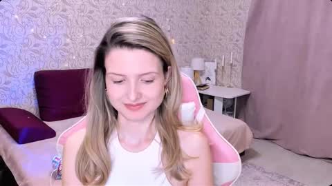 Snapshot of julie_flores chatting on 02/28/25, 06:41 Julie online show from 02/28/25, 06:41