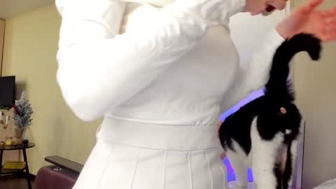 Snapshot of julie_flores chatting on 11/01/25, 03:25 Julie online show from 11/01/25, 03:25