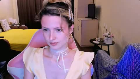 Snapshot of julie_flores chatting on 03/03/26, 02:45 Julie online show from 03/03/26, 02:45