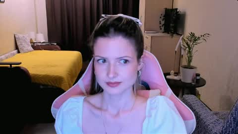 Snapshot of julie_flores chatting on 05/19/26, 04:46 Julie online show from 05/19/26, 04:46
