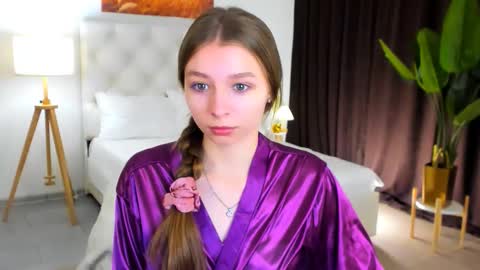 Snapshot of juliedaniel chatting on 09/25/25, 08:18 juliedaniel online show from 09/25/25, 08:18