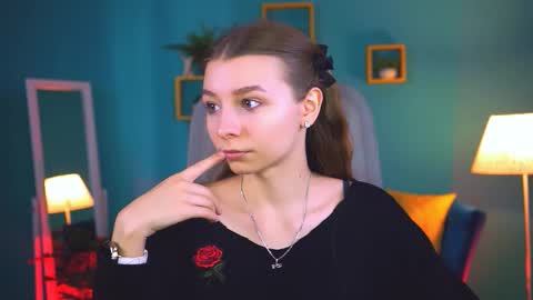 Snapshot of juliedaniel chatting on 10/07/25, 08:11 juliedaniel online show from 10/07/25, 08:11