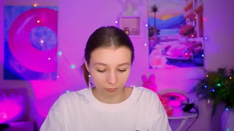 Snapshot of juliedaniel chatting on 10/14/25, 04:24 juliedaniel online show from 10/14/25, 04:24