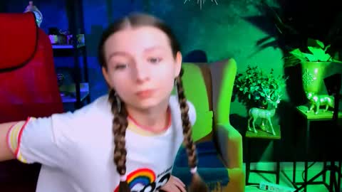 Snapshot of juliedaniel chatting on 10/20/25, 09:43 juliedaniel online show from 10/20/25, 09:43