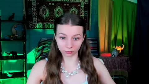 Snapshot of juliedaniel chatting on 11/13/25, 08:13 juliedaniel online show from 11/13/25, 08:13