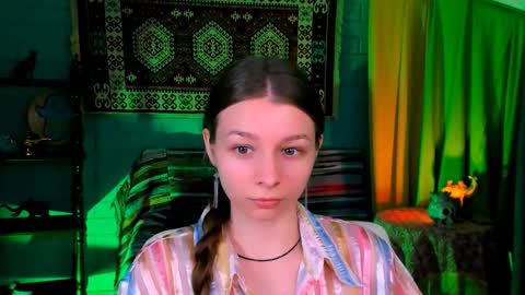 Snapshot of juliedaniel chatting on 11/18/25, 05:01 juliedaniel online show from 11/18/25, 05:01