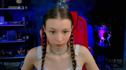 Snapshot of juliedaniel chatting on 11/20/25, 04:23 juliedaniel online show from 11/20/25, 04:23