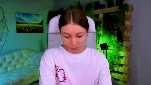 Snapshot of juliedaniel chatting on 11/21/25, 08:13 juliedaniel online show from 11/21/25, 08:13