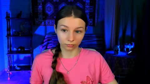 Snapshot of juliedaniel chatting on 12/04/25, 04:33 juliedaniel online show from 12/04/25, 04:33