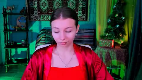 Snapshot of juliedaniel chatting on 12/15/25, 08:18 juliedaniel online show from 12/15/25, 08:18