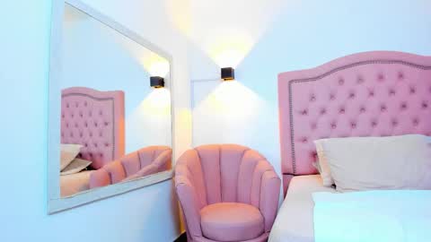 Julieehabubu online show from 09/19/25, 01:51