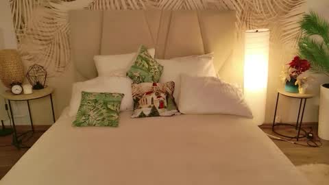 juliehill online show from 02/25/26, 07:51